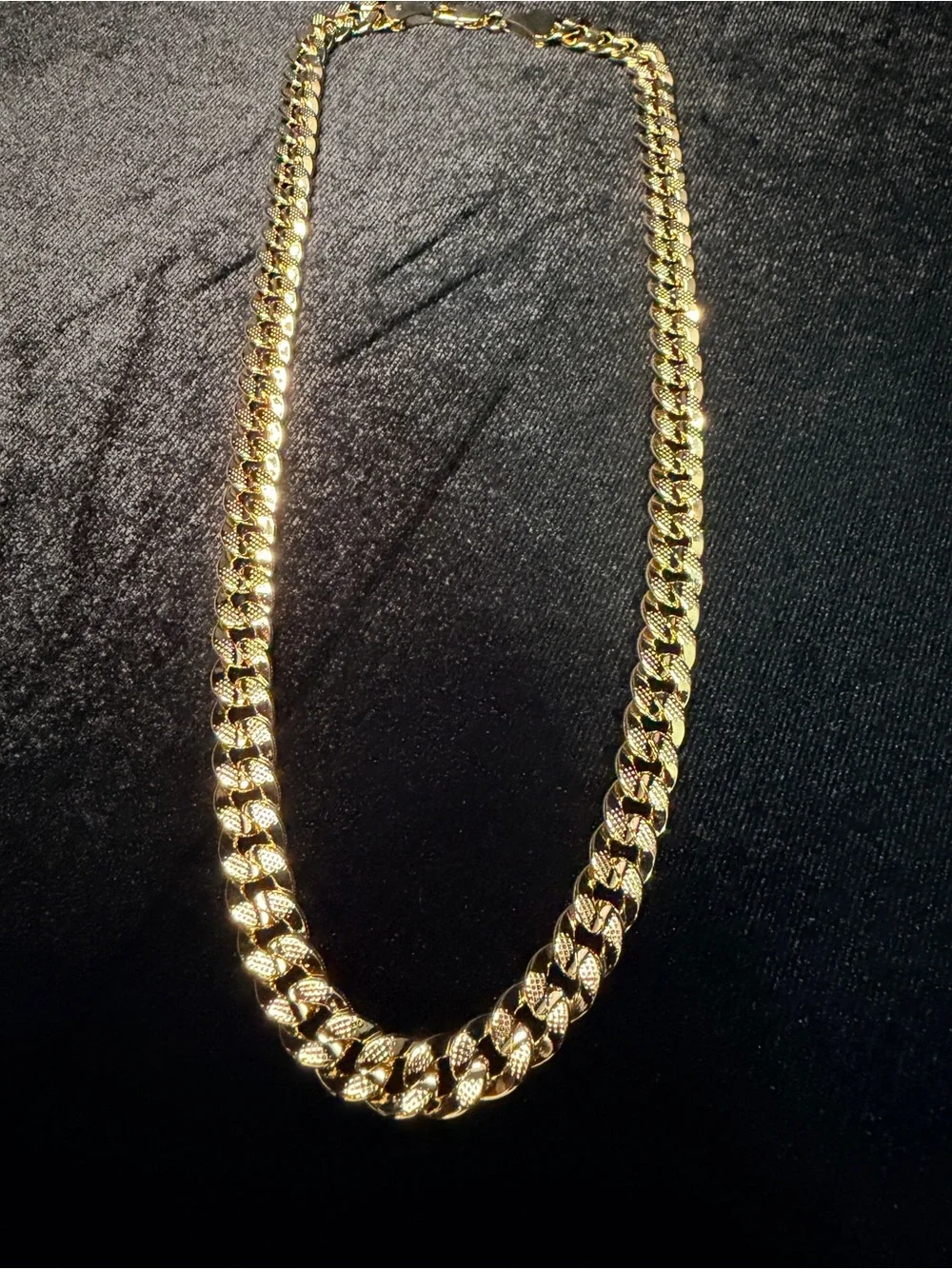 Cuban Diamond Cut w/Concave 20in 9.5MM 14K Stamped Gold filled necklace! Get IT!